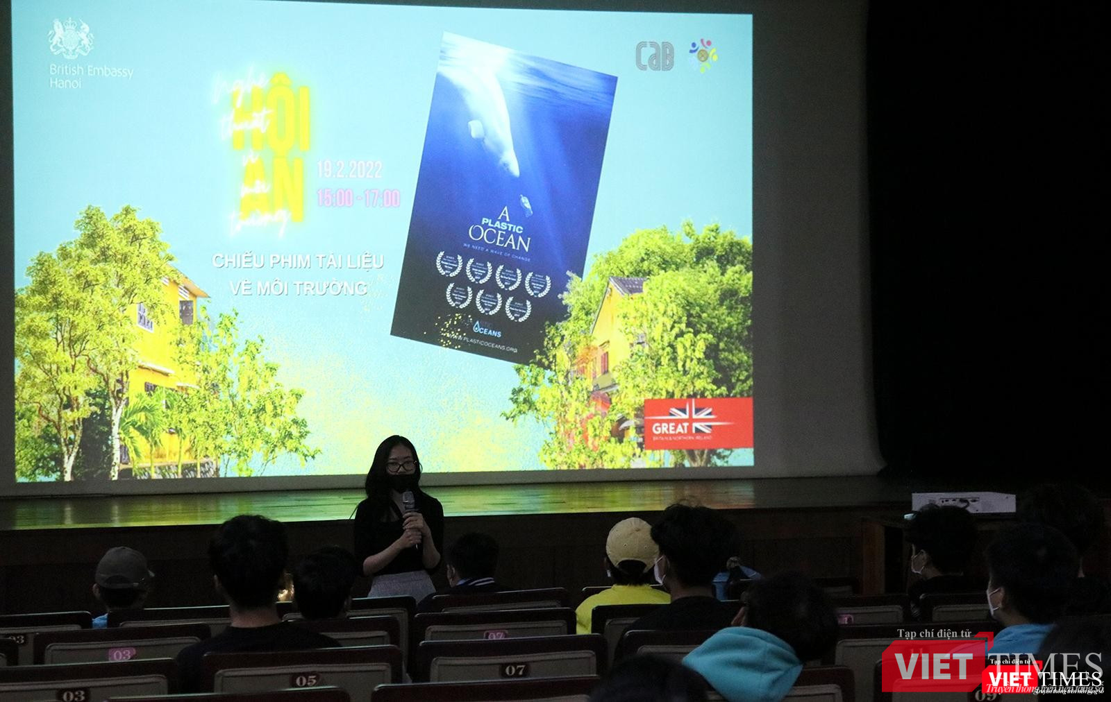 Hoạt động chiếu phim và thảo luận về môi trường