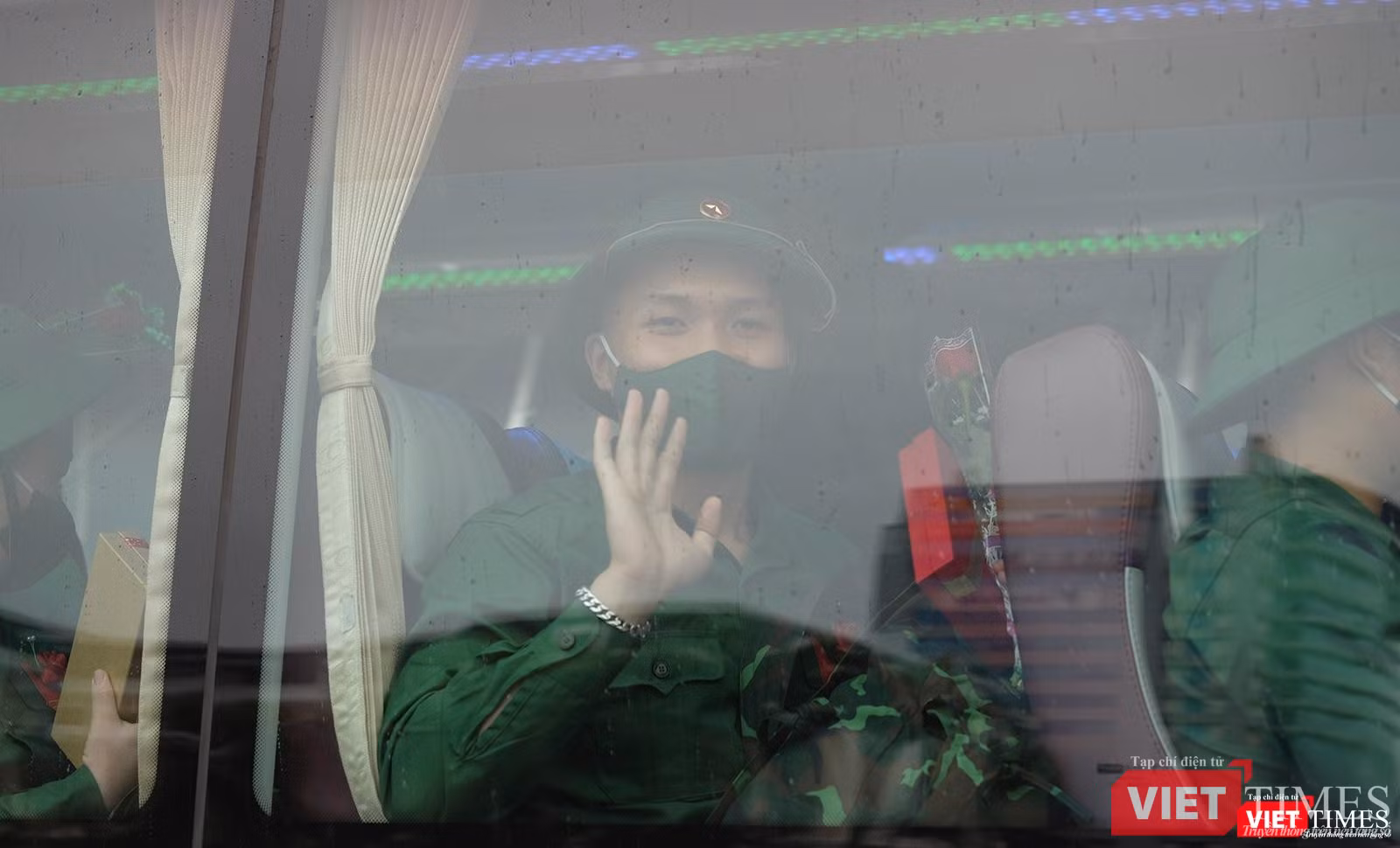 Chúng con lên đường làm nghĩa vụ với Tổ quốc