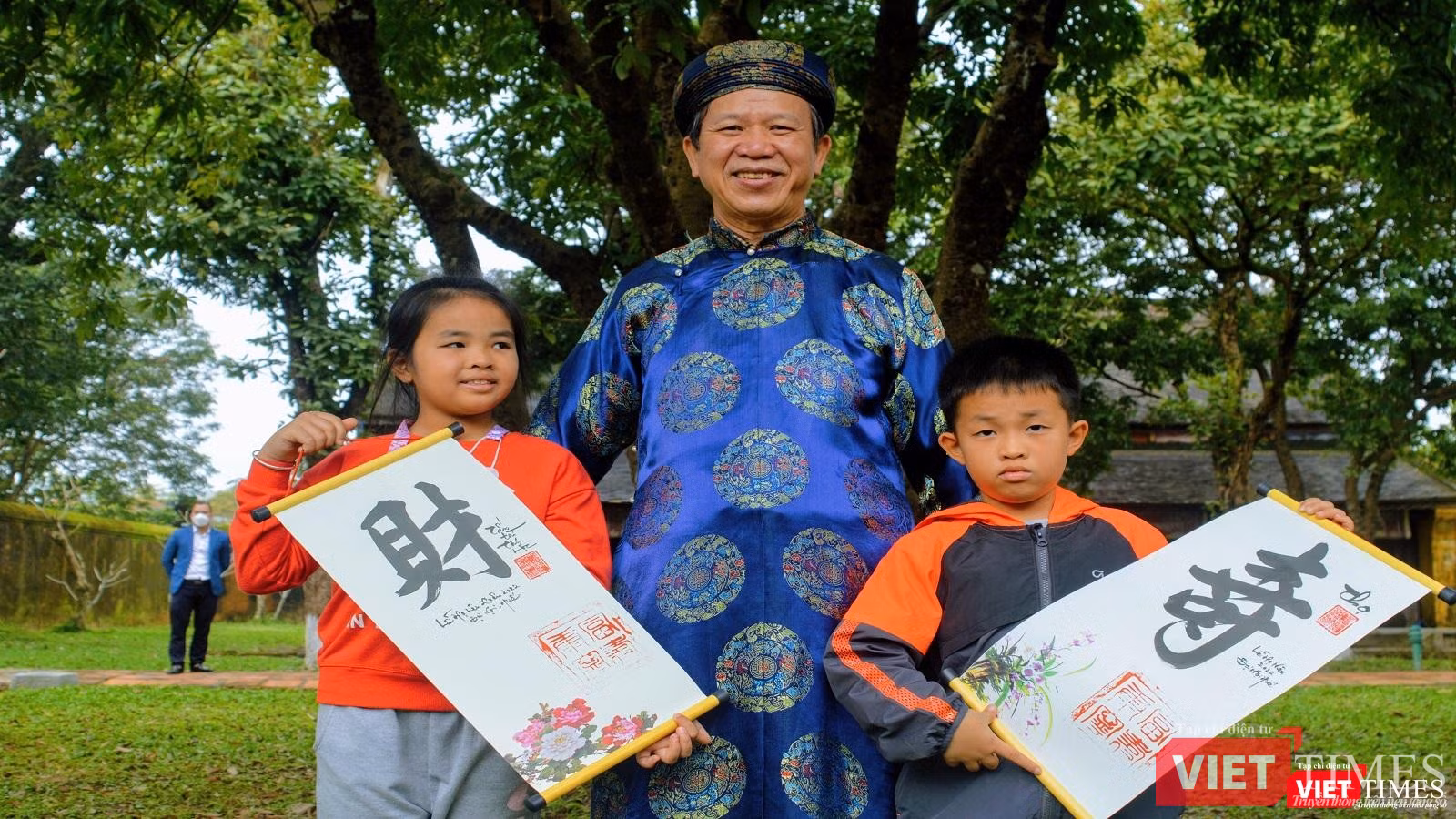 Sau lễ hạ Cây nêu là nghi thức khai ấn và phong tục xin chữ đầu năm