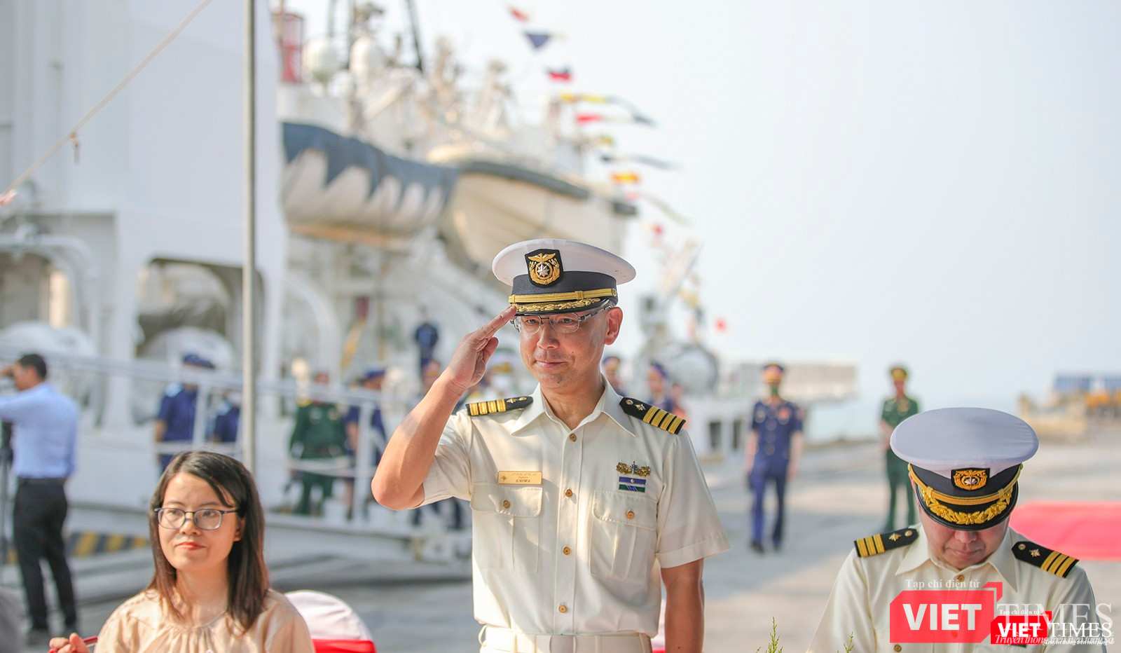 Đại tá Niwa Satoshi - Chỉ huy tàu tuần tra SETTSU