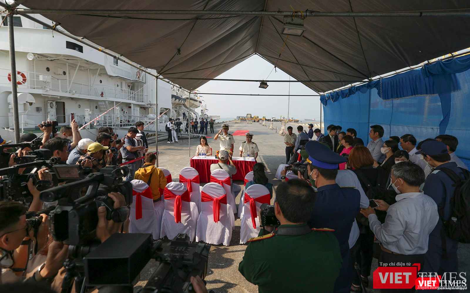 Quang cảnh buổi họp báo