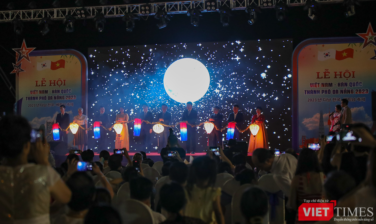 vt_khai mac le hoi viet nam han quoc 19.png