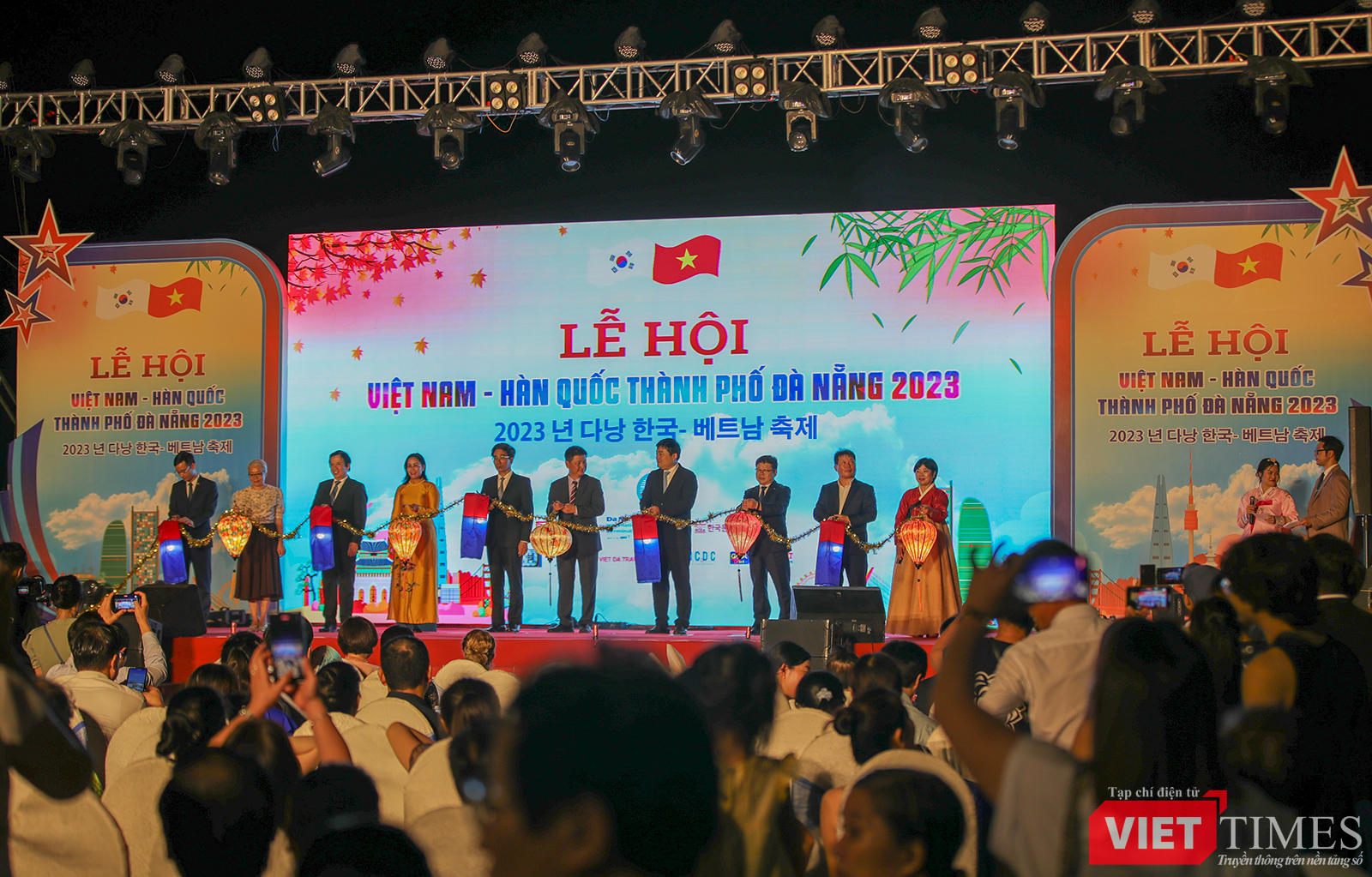 vt_khai mac le hoi viet nam han quoc 0.png