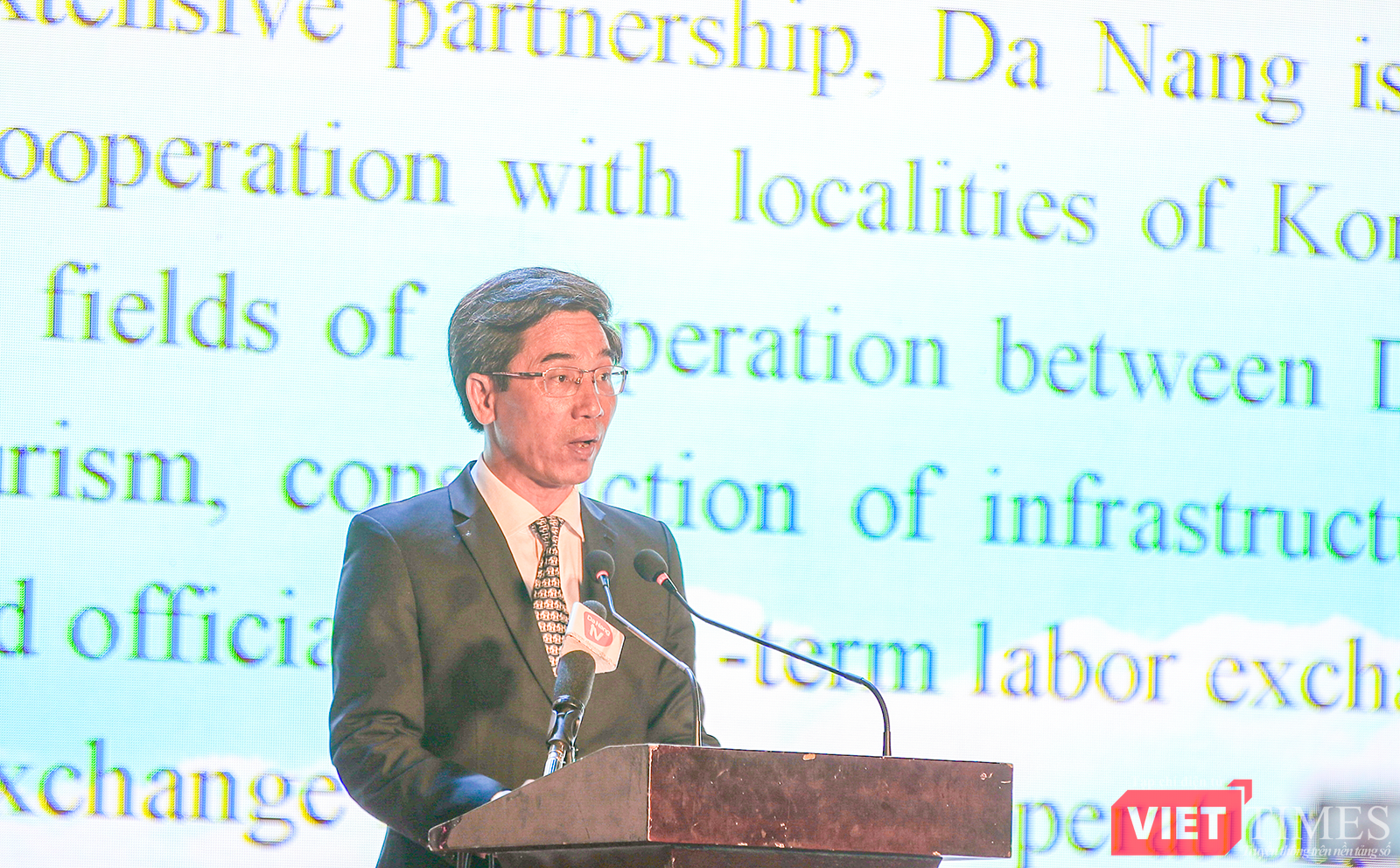 vt_khai mac le hoi viet nam han quoc 11.png