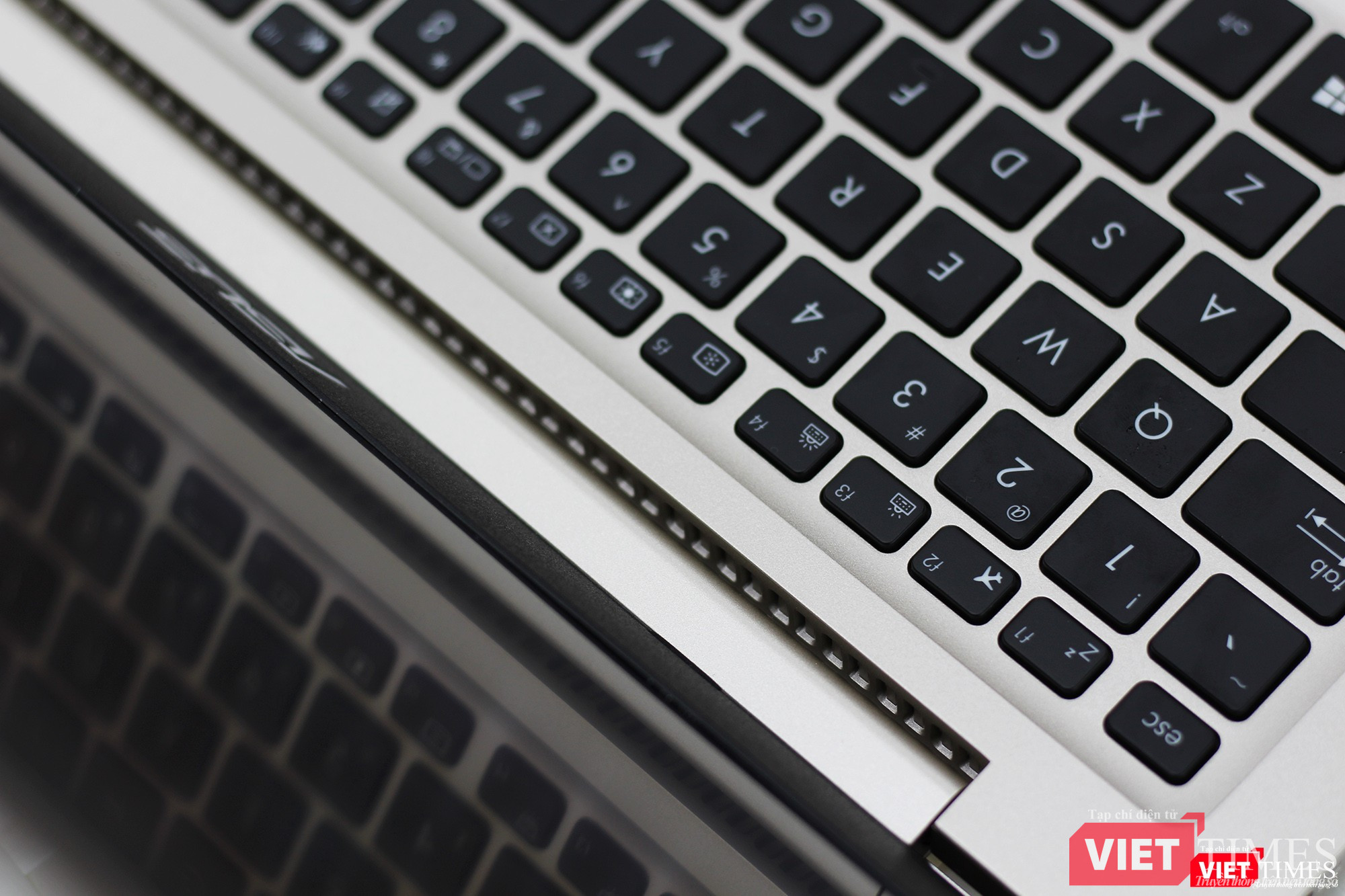 Đi tìm chiếc laptop ngon, bổ, không cần rẻ! ảnh 4