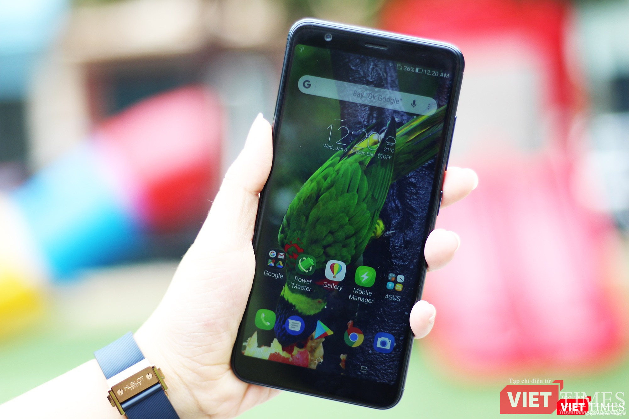 Trên tay ASUS Zenfone Max Plus: “khủng long” tầm trung ảnh 3