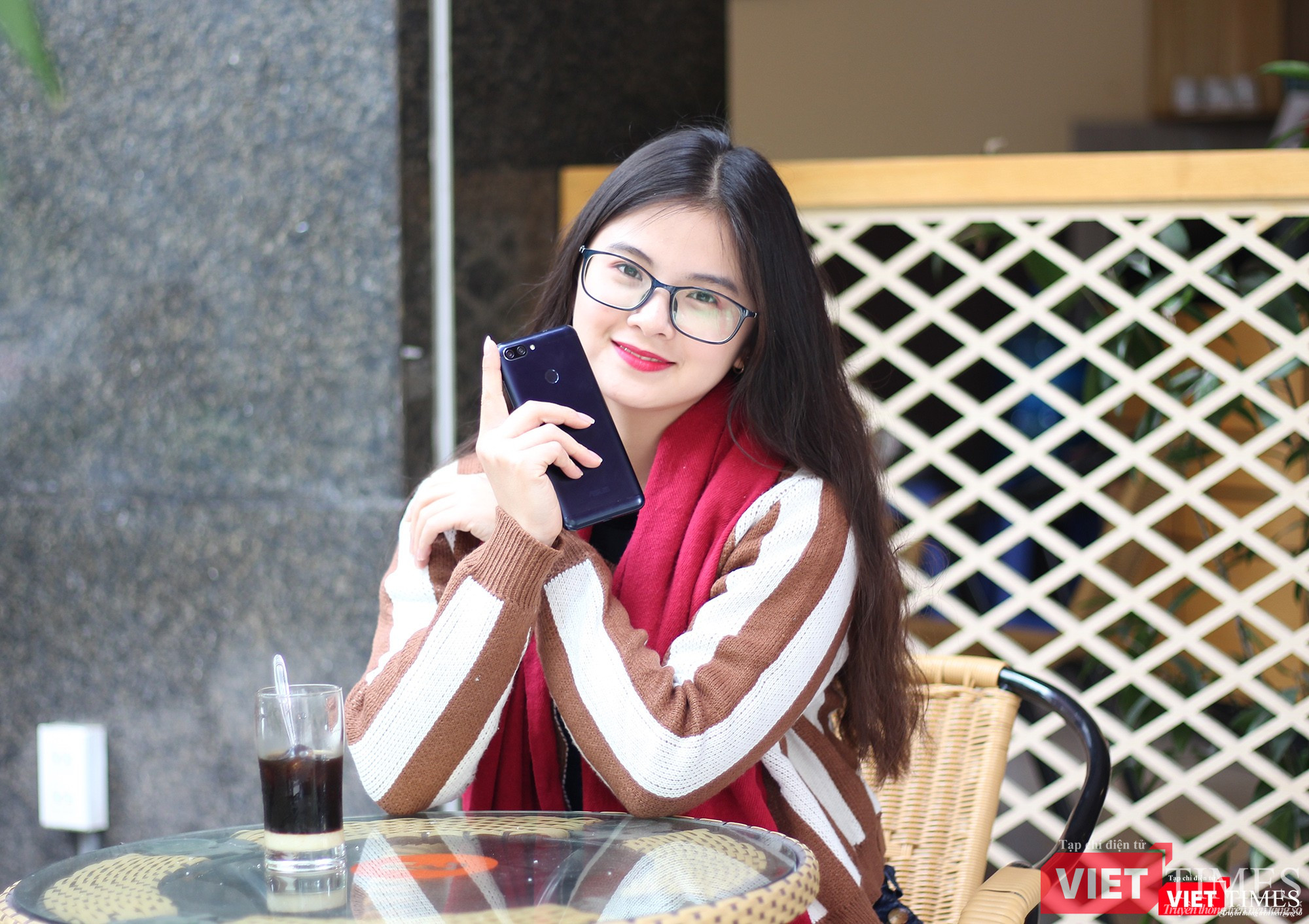 Trên tay ASUS Zenfone Max Plus: “khủng long” tầm trung ảnh 11