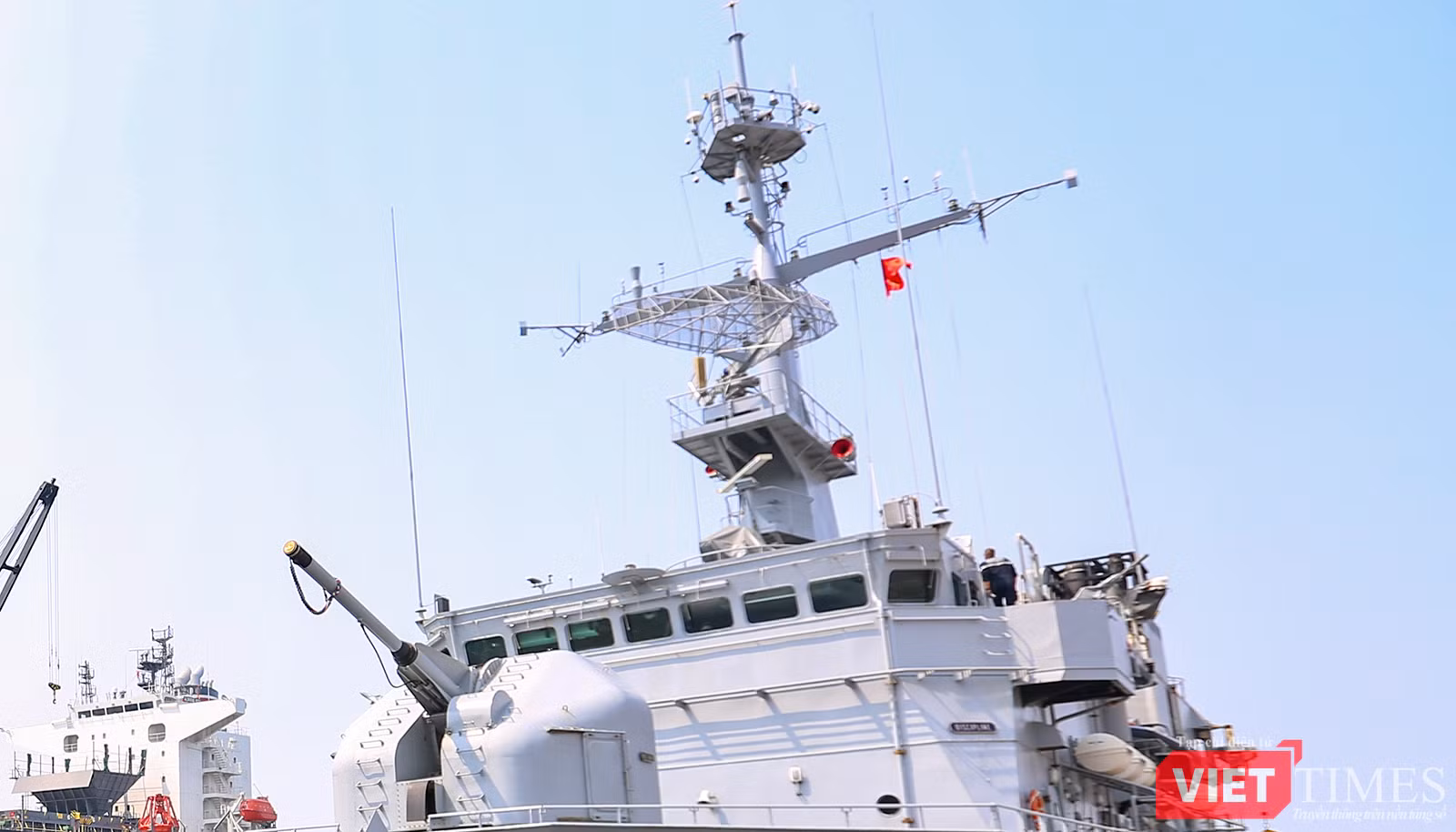 vt_tau hai quan phap 17.png