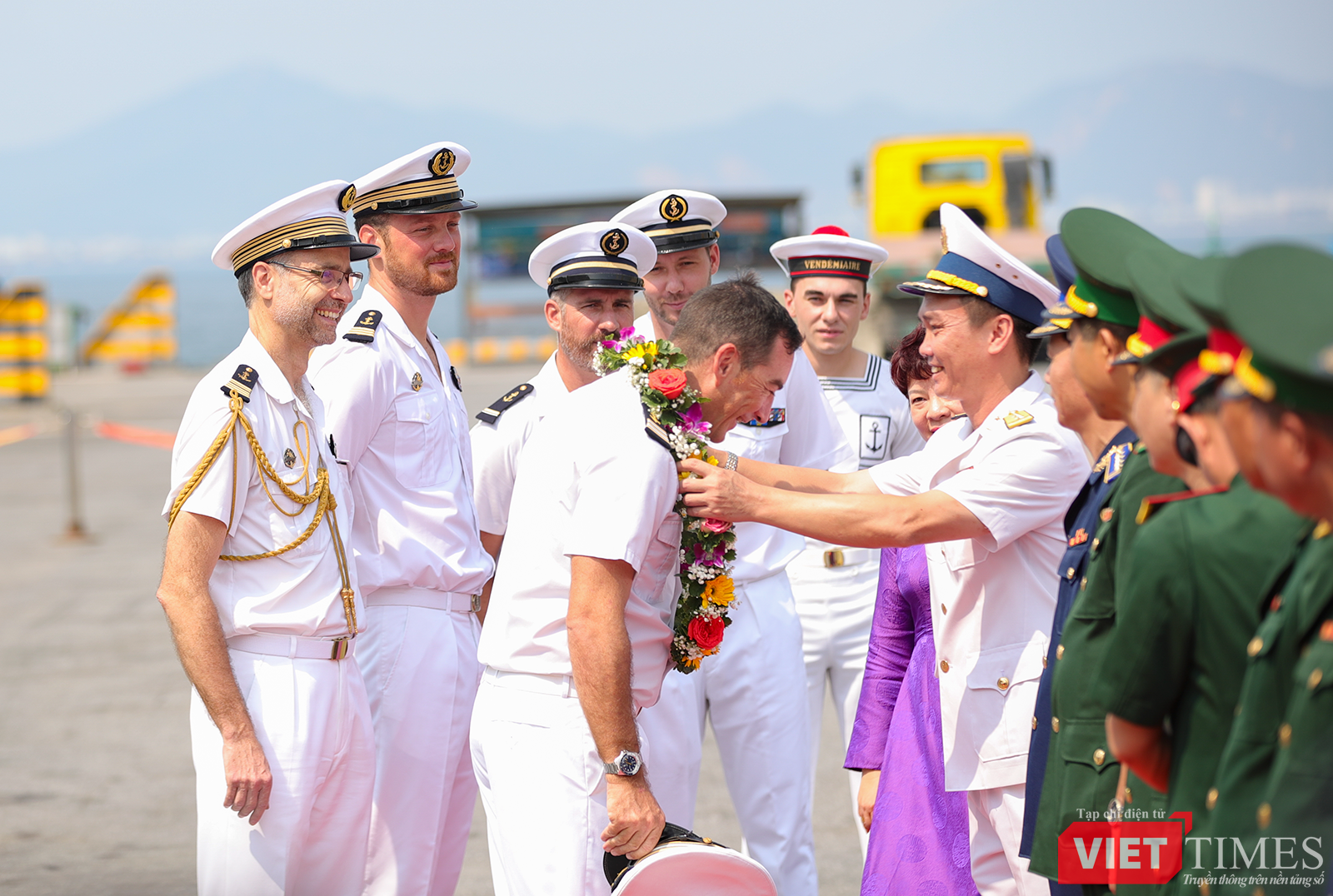 vt_tau hai quan phap 5.png