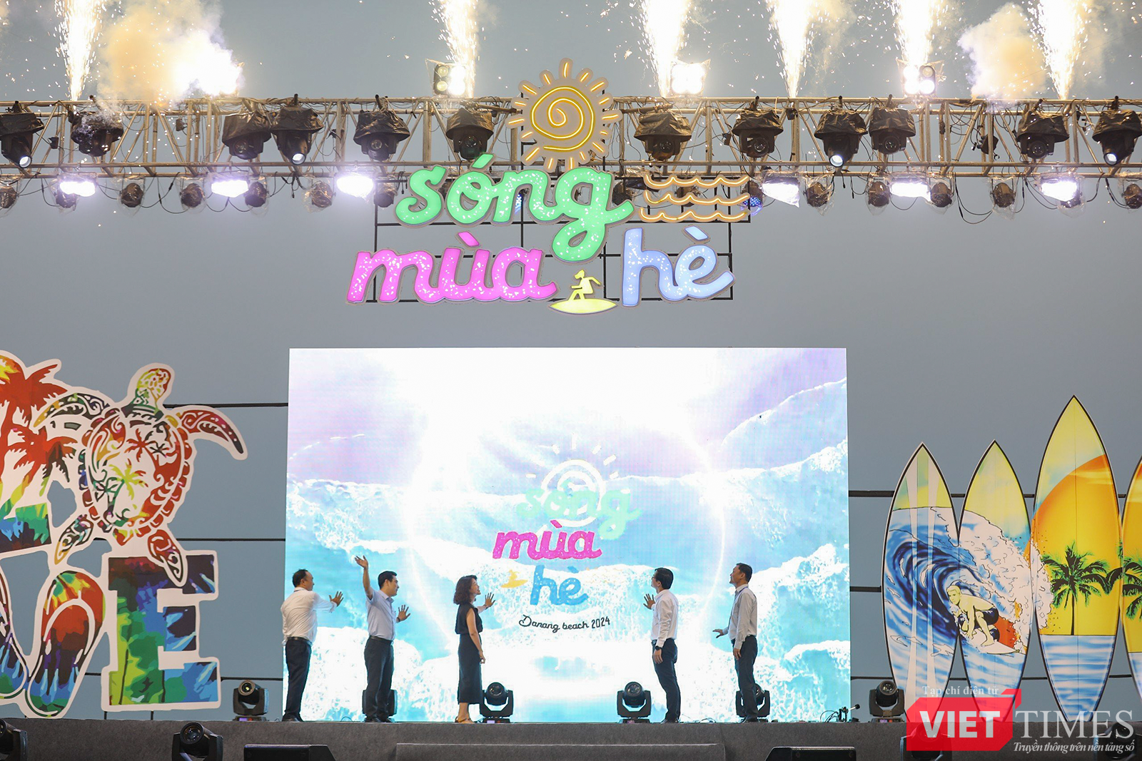 vt_du lich bien 12.png