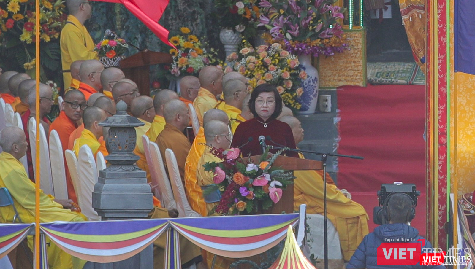 Bà Ngô Thị Kim Yến - Phó Chủ tịch UBND TP Đà Nẵng, Trưởng Ban tổ chức lễ hội phát biểu khai mạc lễ Vía đức Quán Thế Âm