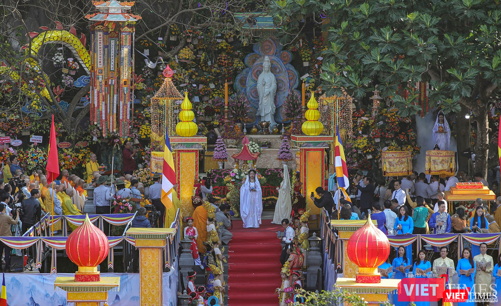 Hình tượng đức Quán Thế Âm được hoá trang