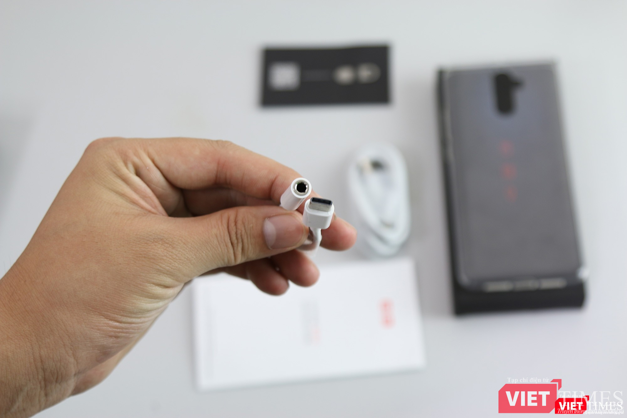 Trên tay smartphone Trung Quốc cao cấp giống Galaxy S9+ ảnh 5