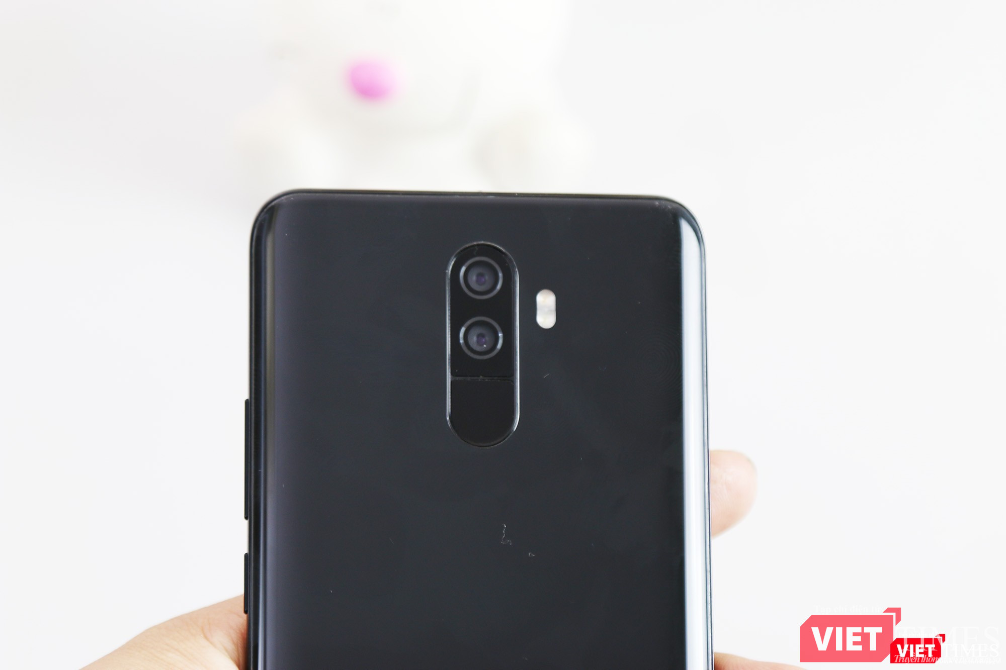 Trên tay smartphone Trung Quốc cao cấp giống Galaxy S9+ ảnh 13