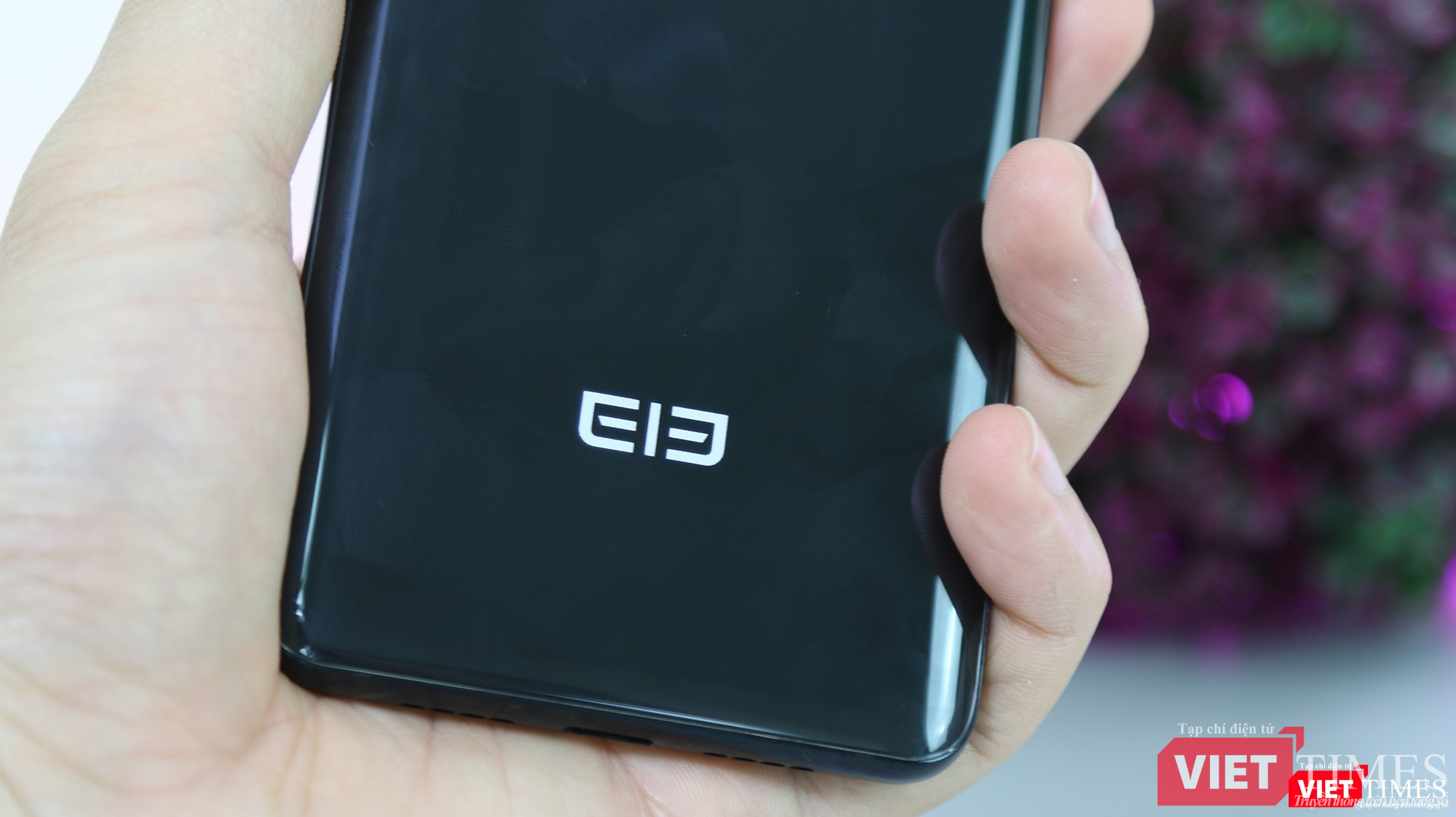 Trên tay smartphone Trung Quốc cao cấp giống Galaxy S9+ ảnh 10