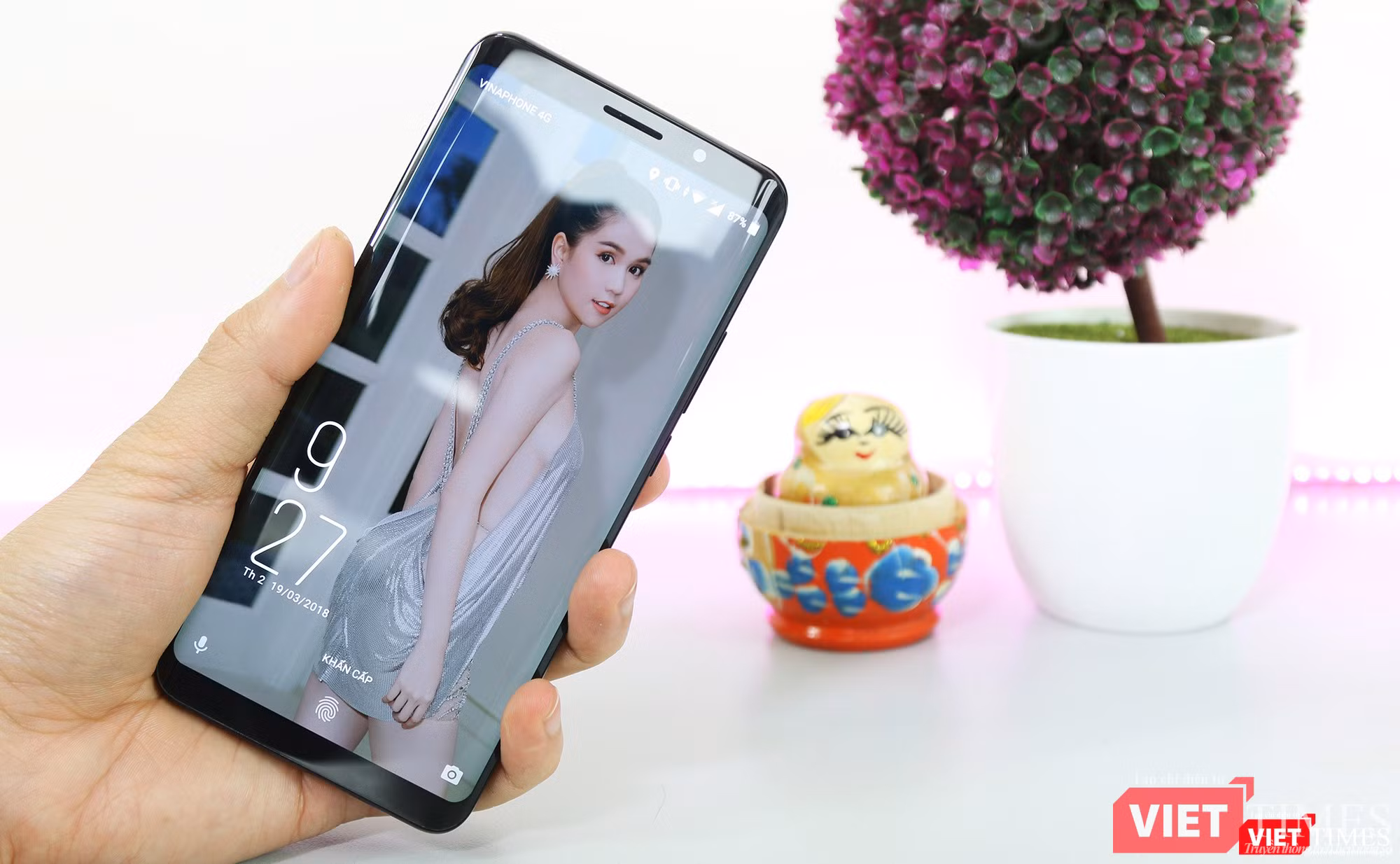 Trên tay smartphone Trung Quốc cao cấp giống Galaxy S9+ ảnh 12
