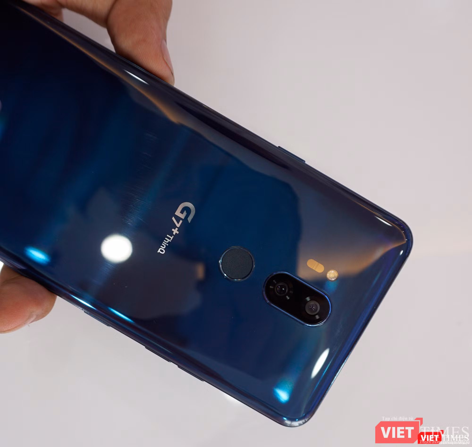 Trên tay LG G7+ “Thin Q” hàng xách tay về Việt Nam giá 18,9 triệu ảnh 4