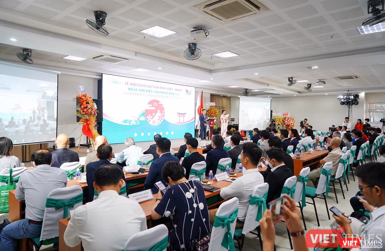 Quang cảnh Lễ hội giao lưu văn hóa Việt – Nhật và Ngày hội việc làm Nhật Bản 2022 được tổ chức tại Đà Nẵng