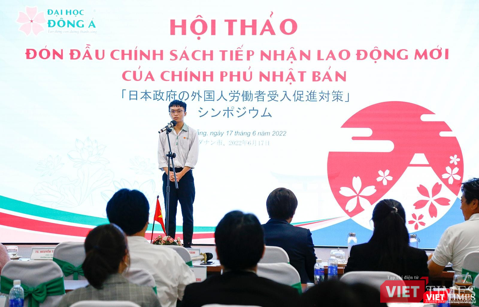 Sinh viên tham gia cuộc thi hùng biện bằng tiếng Nhật