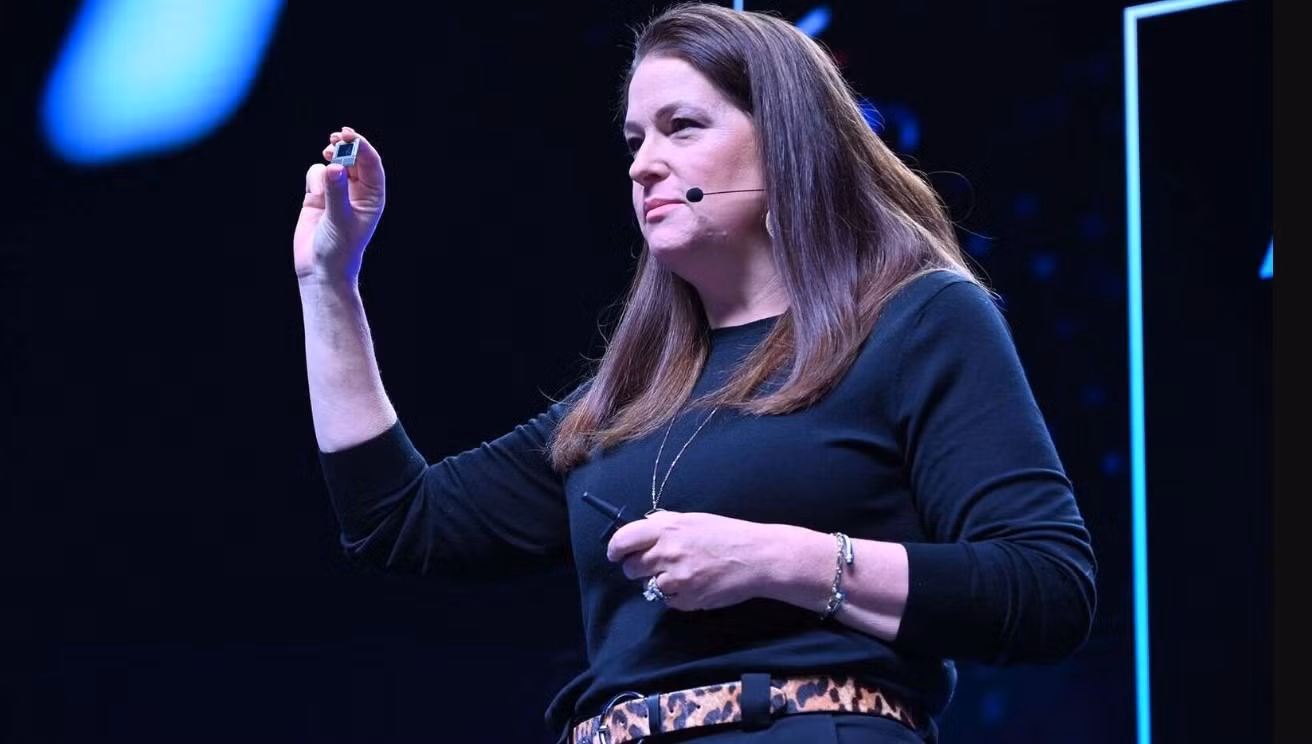 Michelle Johnston Holthaus.jpg