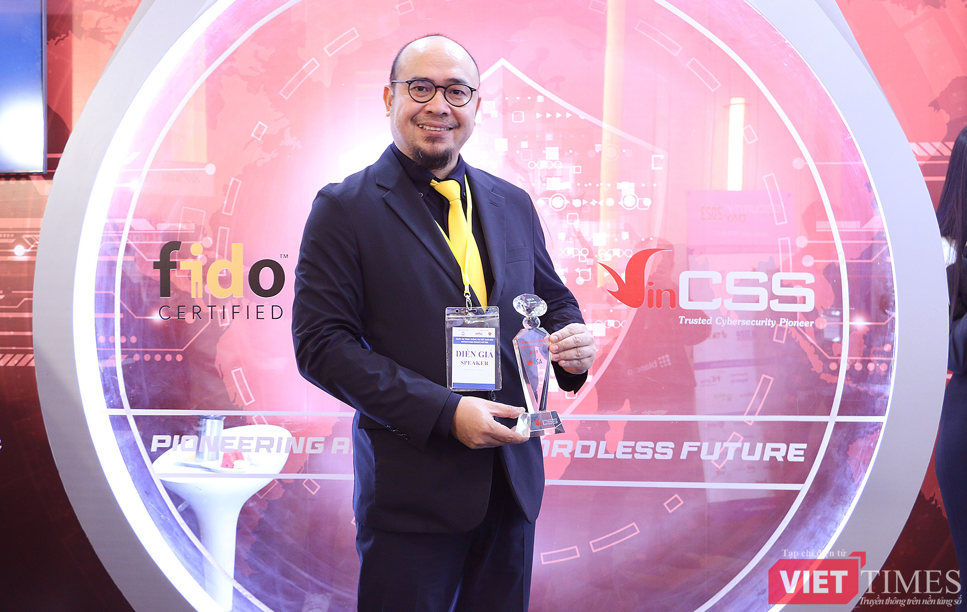 vt_Philip Hung Cao 2.jpg