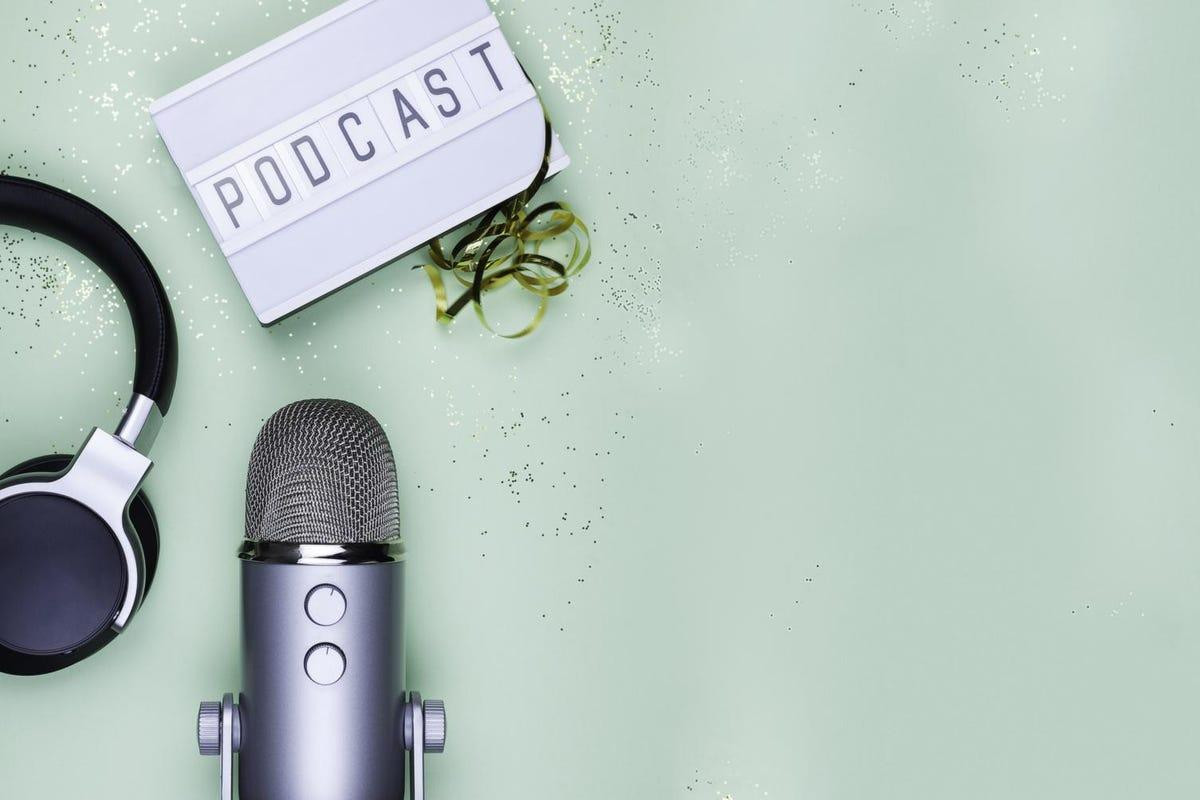 Podcast có thể củng cố mối quan hệ với độc giả hiện tại của tòa soạn, thu hút độc giả mới, tăng uy tín biên tập của tòa soạn, xây dựng lòng trung thành và niềm tin của độc giả. Ảnh: Forbes