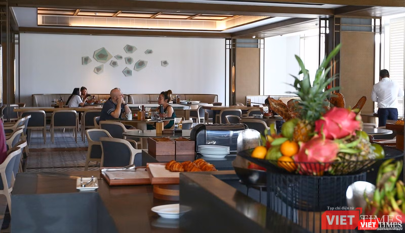 Khách quốc tế tại khu nghỉ dưỡng