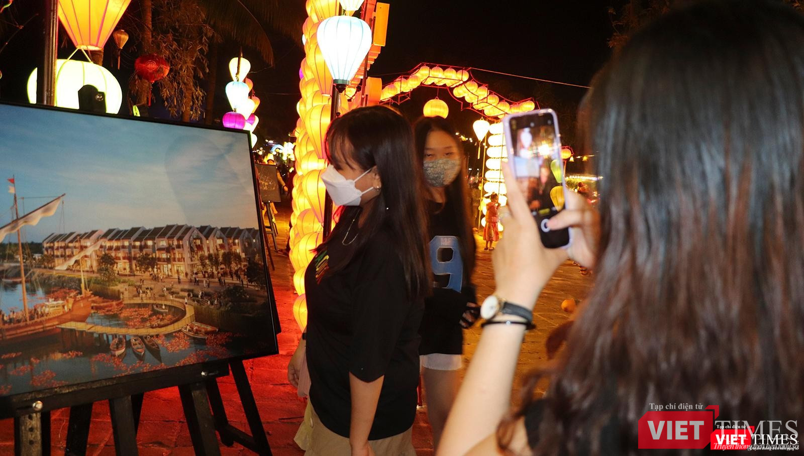 Chiêm ngưỡng những tác phẩm triển lãm