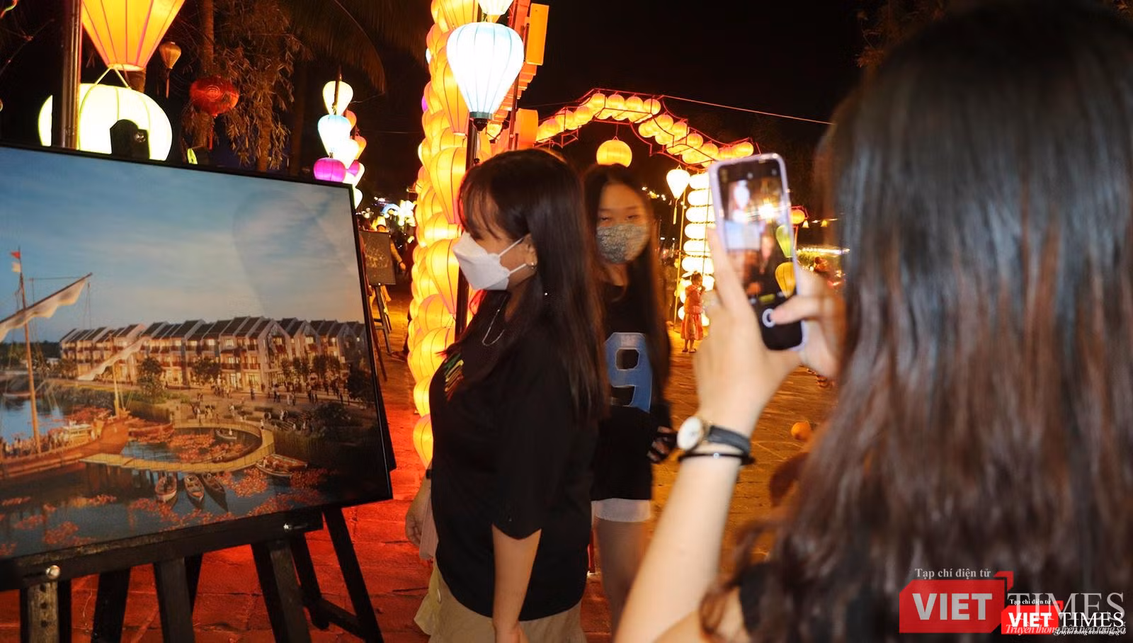 Chiêm ngưỡng những tác phẩm triển lãm