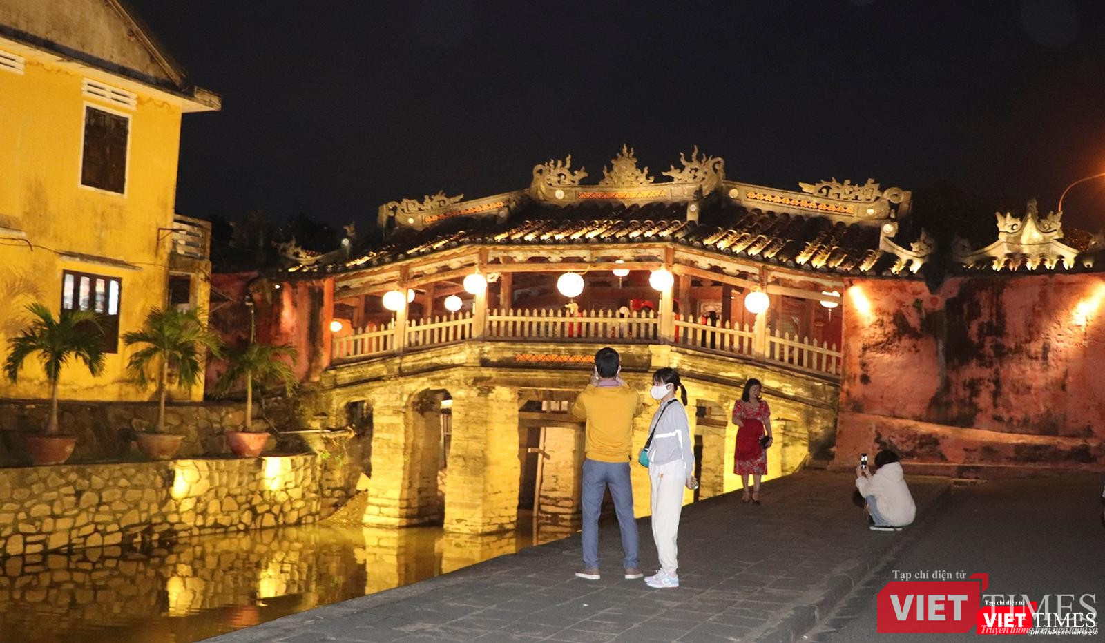 Chùa Cầu trong đêm "Hội đèn lồng Hội An"