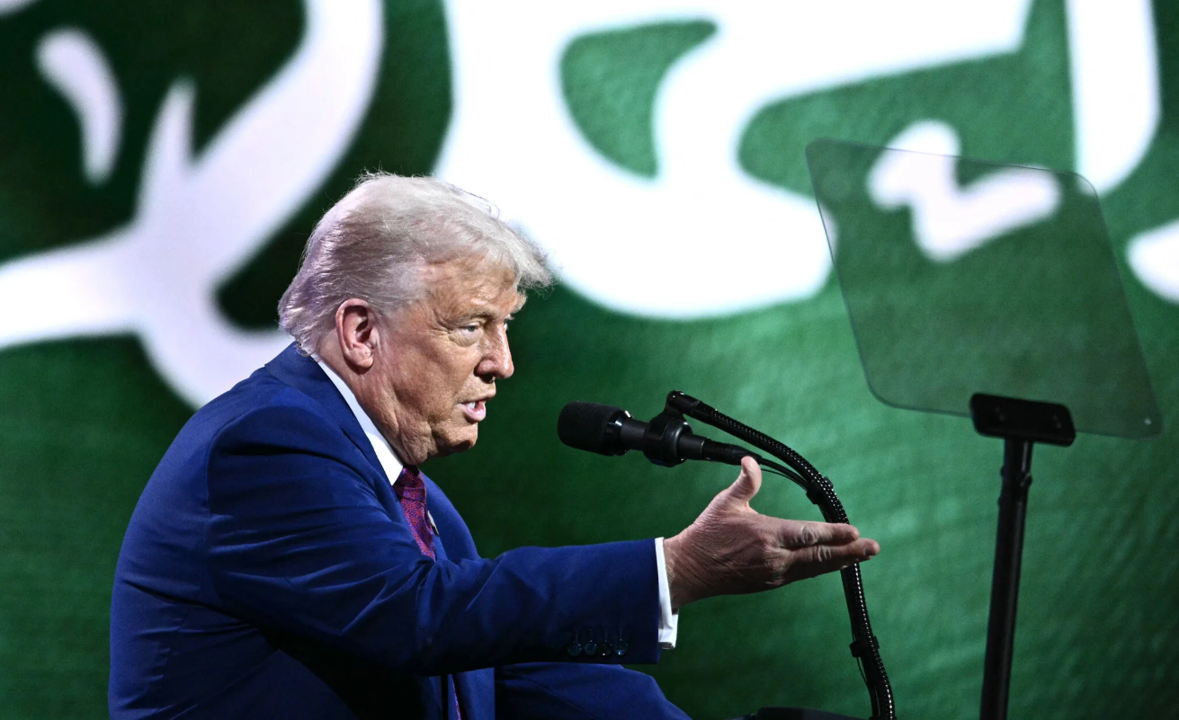 Cú xoay trục của ông Trump về AI Arab Saudi, UAE sẽ tiếp nhận hàng triệu chip Nvidia 1.png