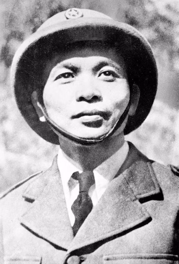 Dai tuong Vo Nguyen Giap.jpg
