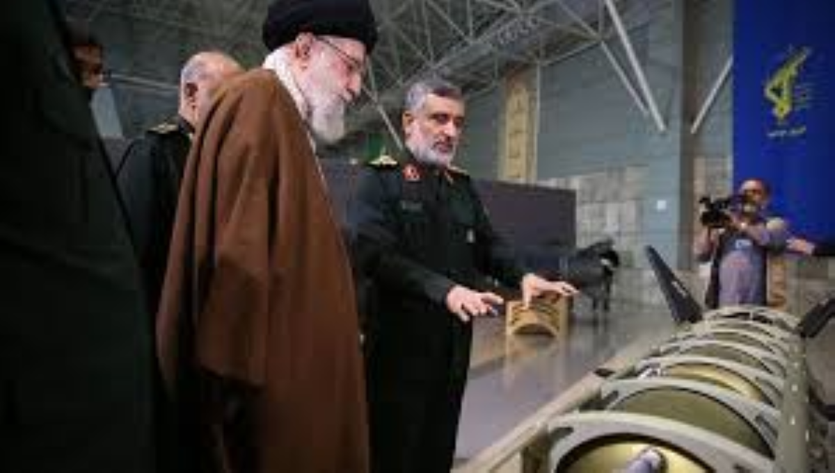 Lanh dao Iran tham quan.png