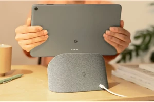 Google ra mắt máy tính bảng Pixel đi kèm với dock sạc không dây độc đáo (Ảnh: Gizmochina)