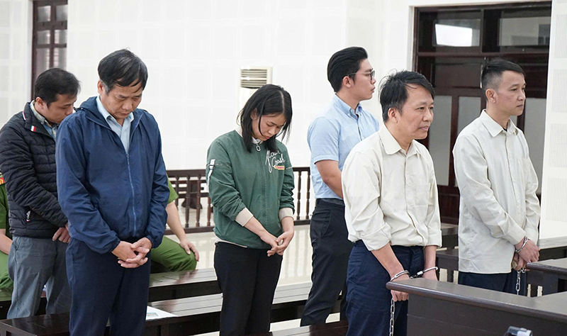 Các bị cáo tại toà