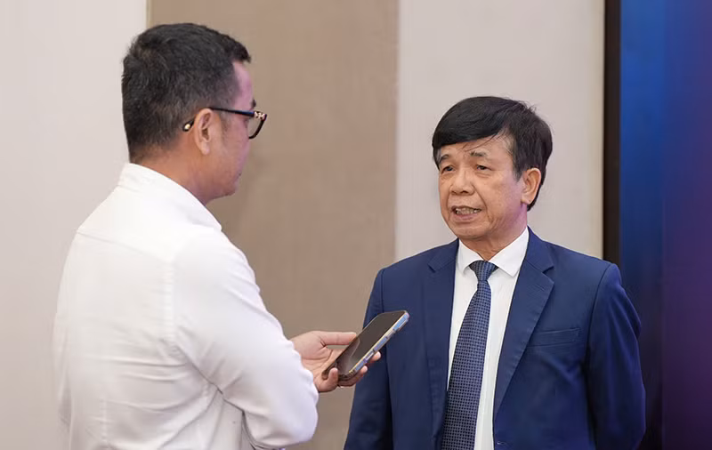 GS.TS Lê Hồng Hạnh, Chủ tịch Trung tâm Trọng tài Quốc tế Việt Nam (VIAC) trả lời phỏng vấn VietTimes.