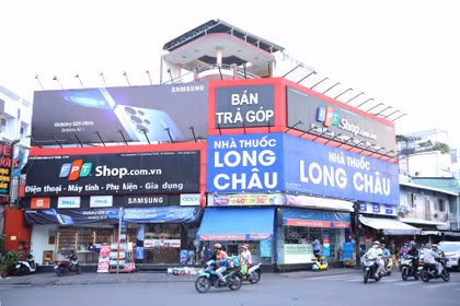 FPT Retail đạt doanh thu hơn 30.700 tỷ đồng, lợi nhuận vượt 1.000 tỷ sau nửa đầu năm