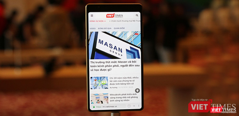 Galaxy S10 “có họ hàng” với Bphone 3? ảnh 3