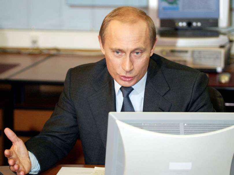 Tổng thống Nga Vladimir Putin (ảnh: Reuters) Tổng thống Nga Vladimir Putin (ảnh: Reuters)