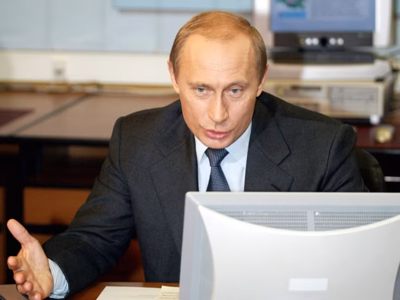 Tổng thống Nga Vladimir Putin (ảnh: Reuters) Tổng thống Nga Vladimir Putin (ảnh: Reuters)