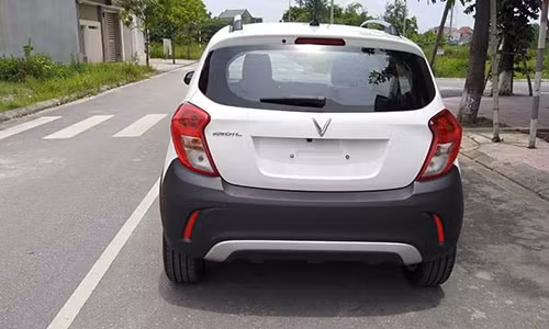 Xe trang bị động cơ 1,4 lít, 4 xi-lanh thẳng hàng, công suất 98 mã lực tại 6.200 vòng/phút và mô-men xoắn 128 Nm tại 4.000 vòng/phút. Hộp số vô cấp CVT. Xe trang bị động cơ 1,4 lít, 4 xi-lanh thẳng hàng, công suất 98 mã lực tại 6.200 vòng/phút và mô-men xoắn 128 Nm tại 4.000 vòng/phút. Hộp số vô cấp CVT.