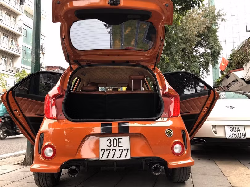 Đại gia Hà Nội chi hơn 2 tỷ mua Kia Morning biển ngũ quý 9 ảnh 3 Đại gia Hà Nội chi hơn 2 tỷ mua Kia Morning biển ngũ quý 9