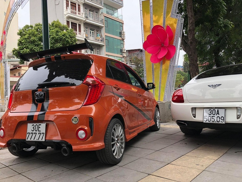 Đại gia Hà Nội chi hơn 2 tỷ mua Kia Morning biển ngũ quý 9