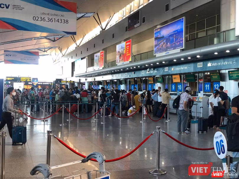 Hình ảnh tại ga đi (Departures) sân bay Đà Nẵng