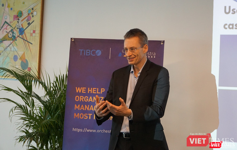 ông Piere Bonnet, Giám đốc vận hành Orchestra Networks