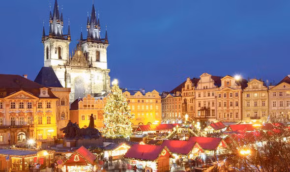 Giáng sinh đầy màu sắc ở Prague (Ảnh: Getty Images)