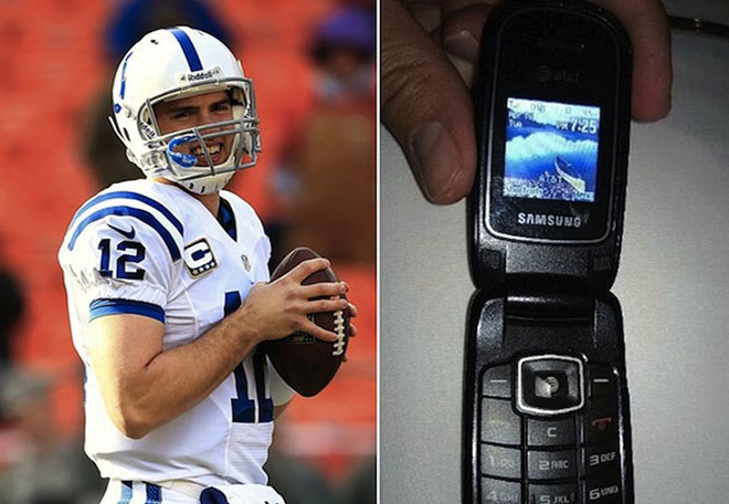 CEO Stephen Schwarzman của Quỷ Đầu tư Blackstone vẫn chuộng cái điện thoại 'thời cổ đại' Nokia 6350 - Ảnh BusinessInsider 2