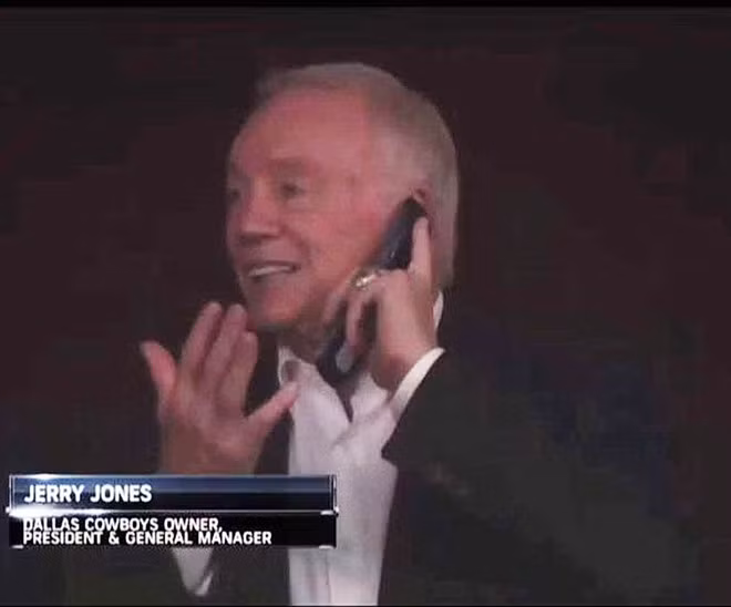 Đừng nghĩ điện thoại cơ bản đã hết thơì17