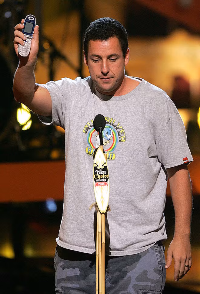 CEO Stephen Schwarzman của Quỷ Đầu tư Blackstone vẫn chuộng cái điện thoại 'thời cổ đại' Nokia 6350 - Ảnh BusinessInsider 1