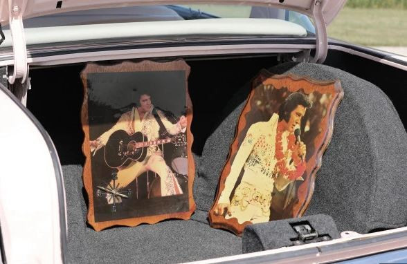 Đây là một trong ba xế hộp yêu thích của ông vua nhạc Rock & Roll Elvis Presley